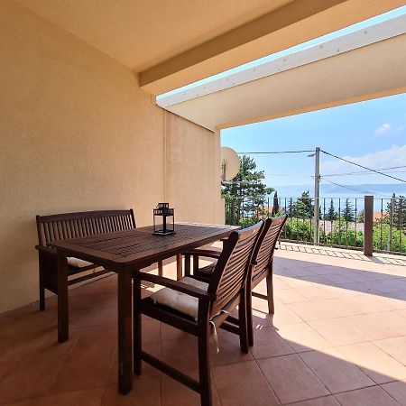 Belle Oasis Apartment Novi Vinodolski Exterior photo