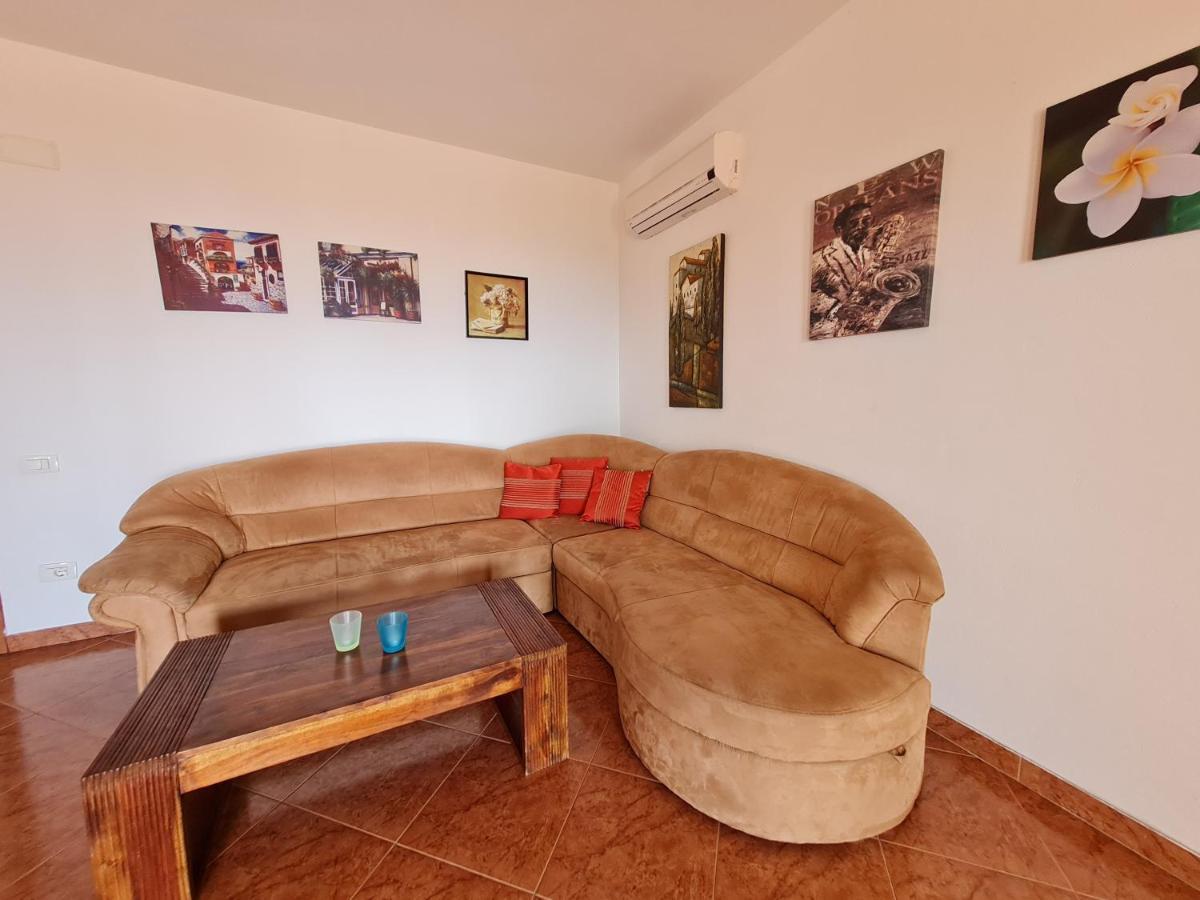 Belle Oasis Apartment Novi Vinodolski Exterior photo